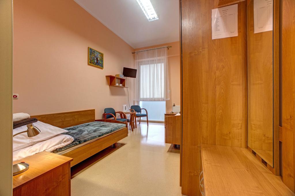 Hotel Sanatorium Uzdrowiskowe Nr IV Iwonicz-Zdrój Exterior foto